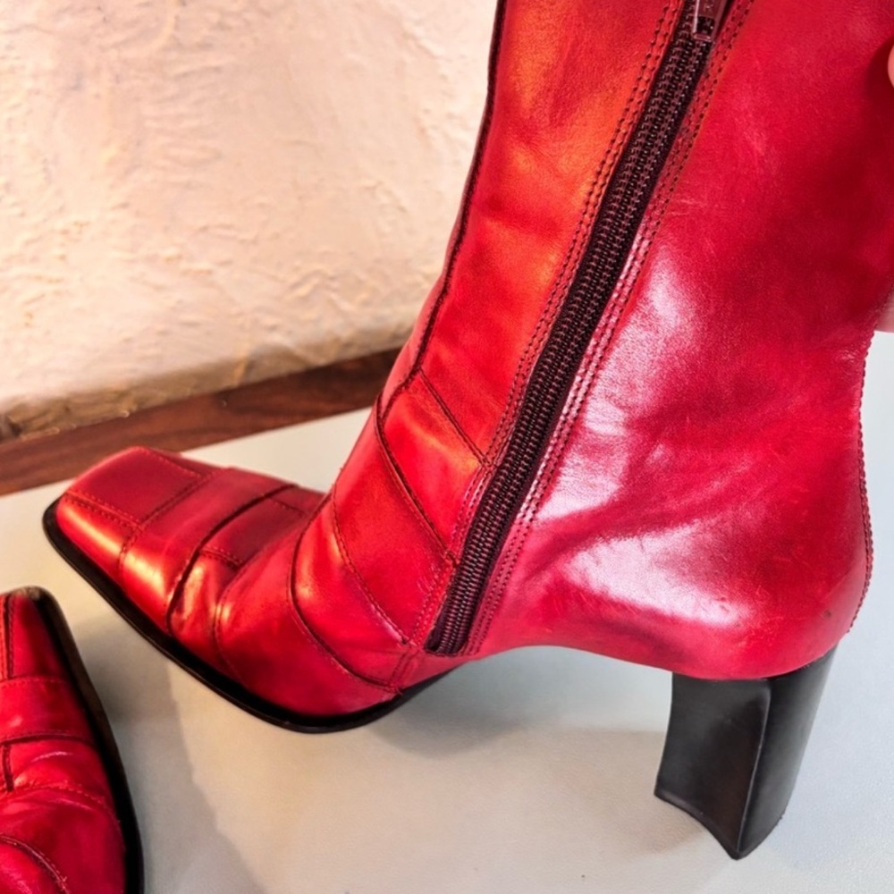 Bakers Square Red Leather Boots Size 8 - Picture 9 of 11